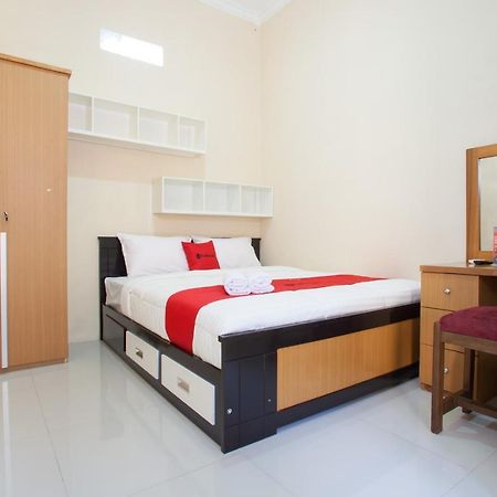Reddoorz Syariah Near Untag Banyuwangi Ξενοδοχείο Banyuwangi  Εξωτερικό φωτογραφία